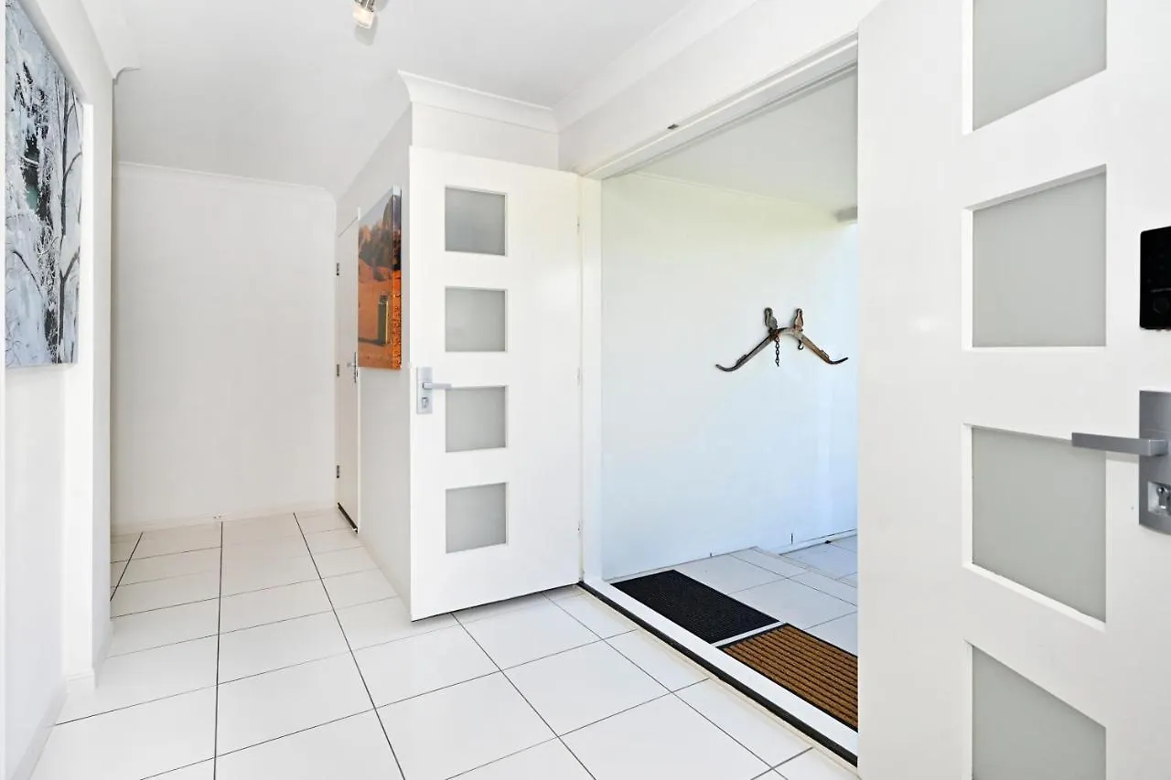 Holiday home Beach House Getaway - Stylish, Kms Of Beach Za1 Buddina Australia