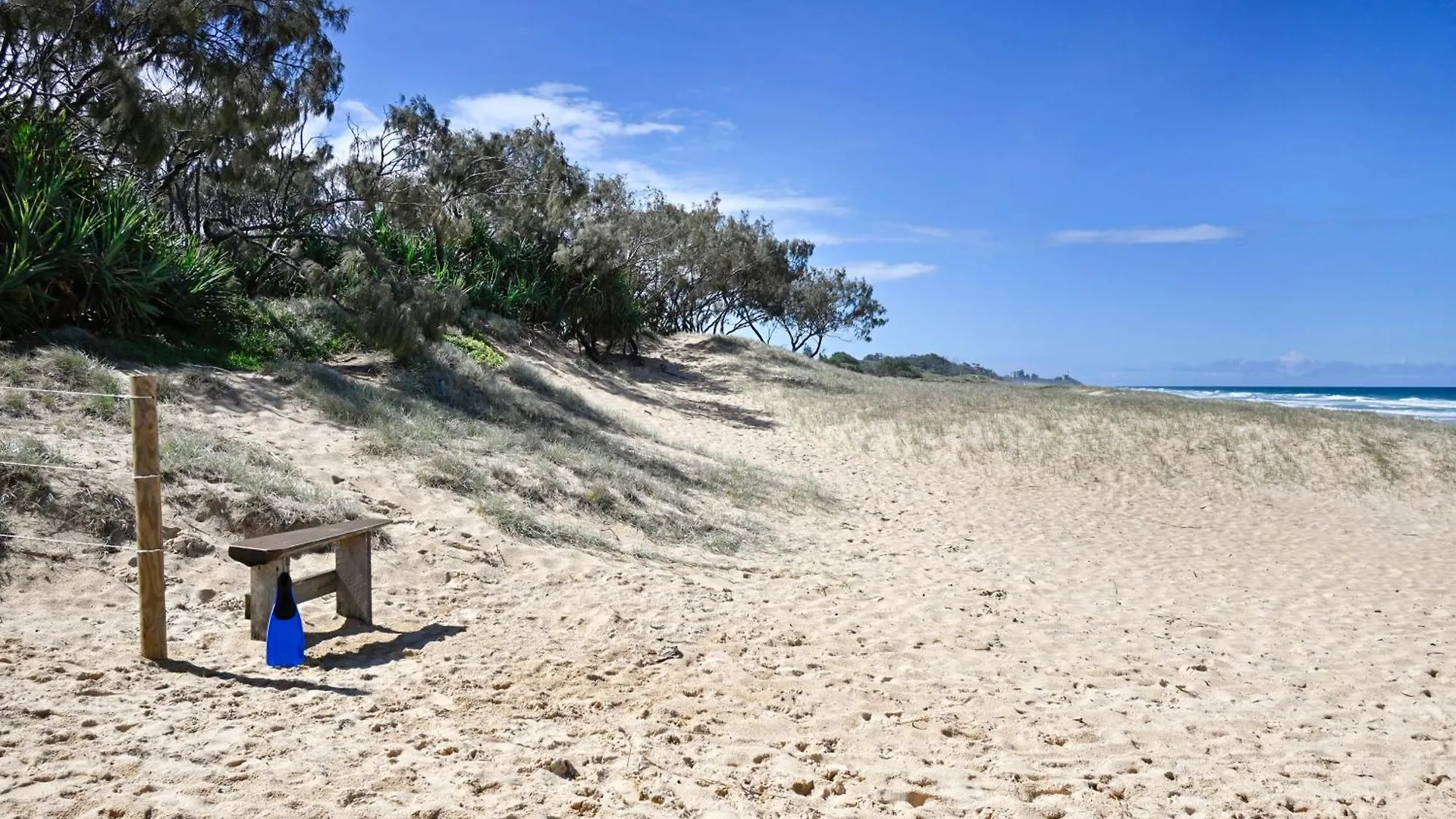 Beach House Getaway - Stylish, Kms Of Beach Za1 Buddina 0*,